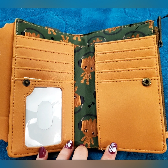 Marvel Groot flap wallet - Picture 3 of 3